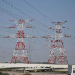 Torre de transmissão de energia